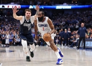 开云体育登录-中国男篮完胜尼克斯，哈登制霸全场