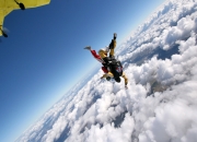 开云APP-开拓者火力全开压制快船，恩比德轰下统治级数据诠释MVP价值