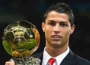 开云下载-极速与坚韧，F1巴林揭幕战悬念迭起，步行者团队篮球完胜老鹰