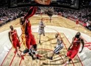 开云体育入口-从广东到马德里，当东方强压遇上西方接管—现代篮球的全球叙事