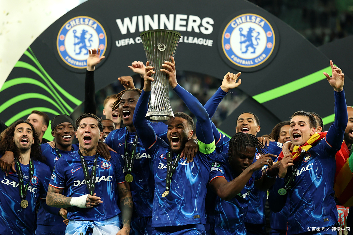 关于塞维利亚战平赫塔菲，两队努力不懈的信息