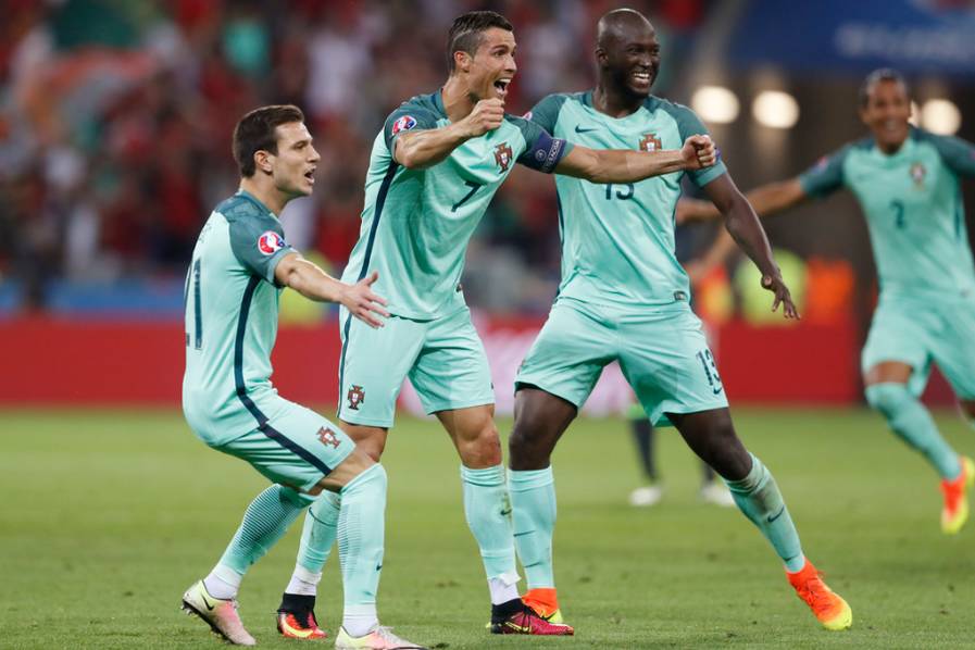 关于中国羽毛球队绝杀英格兰羽毛球队，马琳打破历史纪录的信息