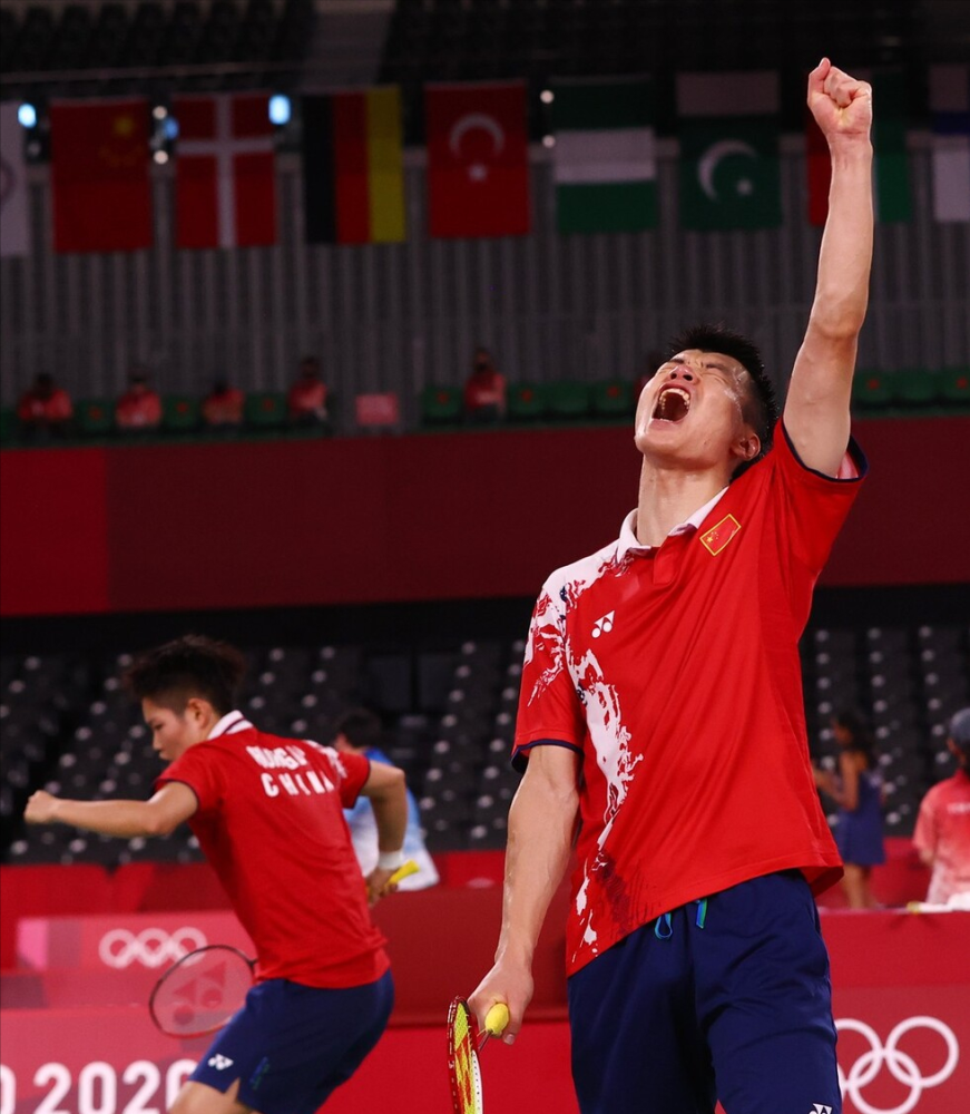 德国队轻取丹麦队,黄鸭组合点燃赛场的简单介绍 德国队轻取丹麦队,黄鸭组合点燃赛场的简单介绍