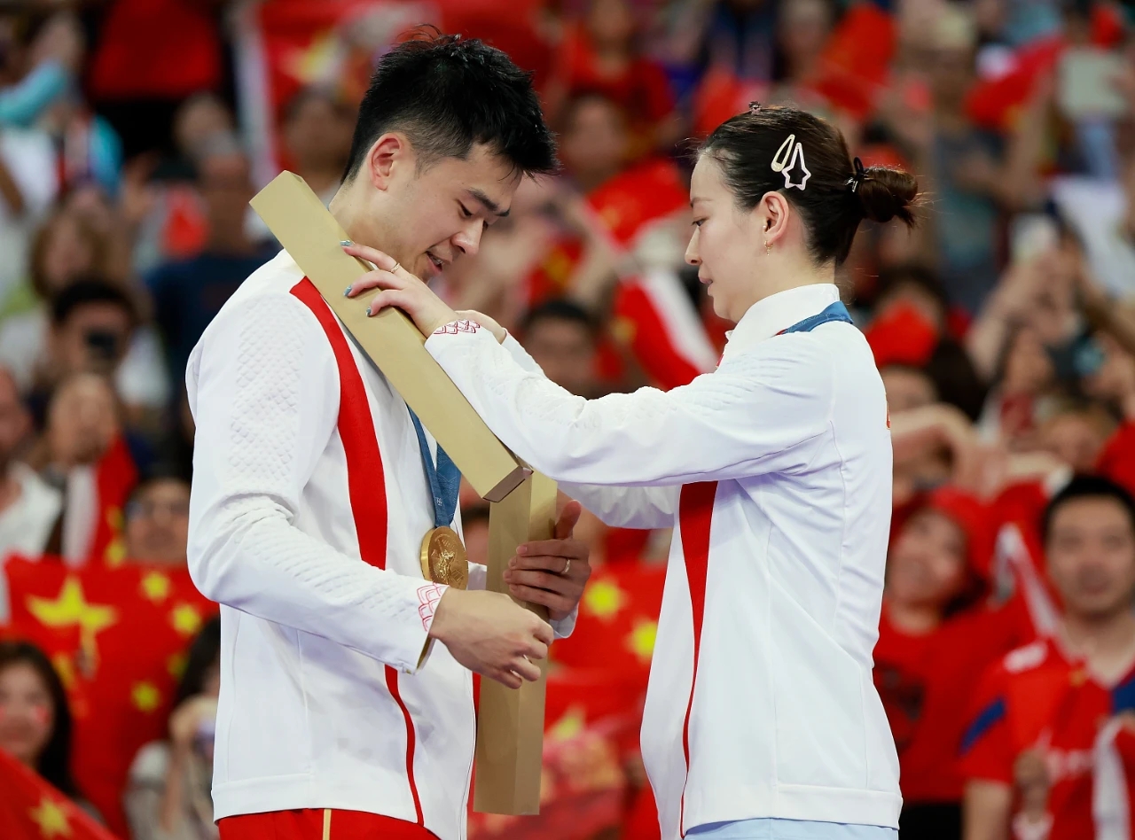 中国队完胜法国队,郑思维关键制胜 中国队完胜法国队,郑思维关键制胜