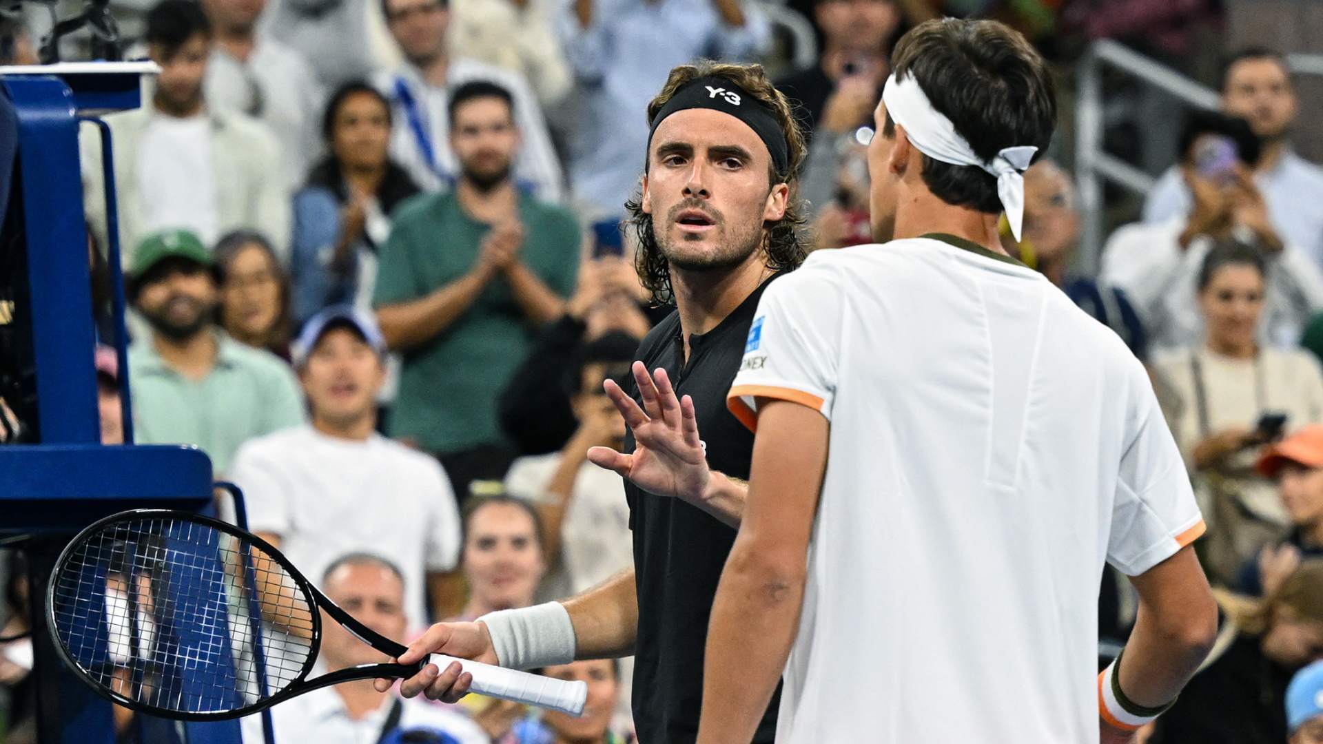 西班牙网球队翻盘澳大利亚网球队,西西帕斯绝境逆转的简单介绍 西班牙网球队翻盘澳大利亚网球队,西西帕斯绝境逆转的简单介绍