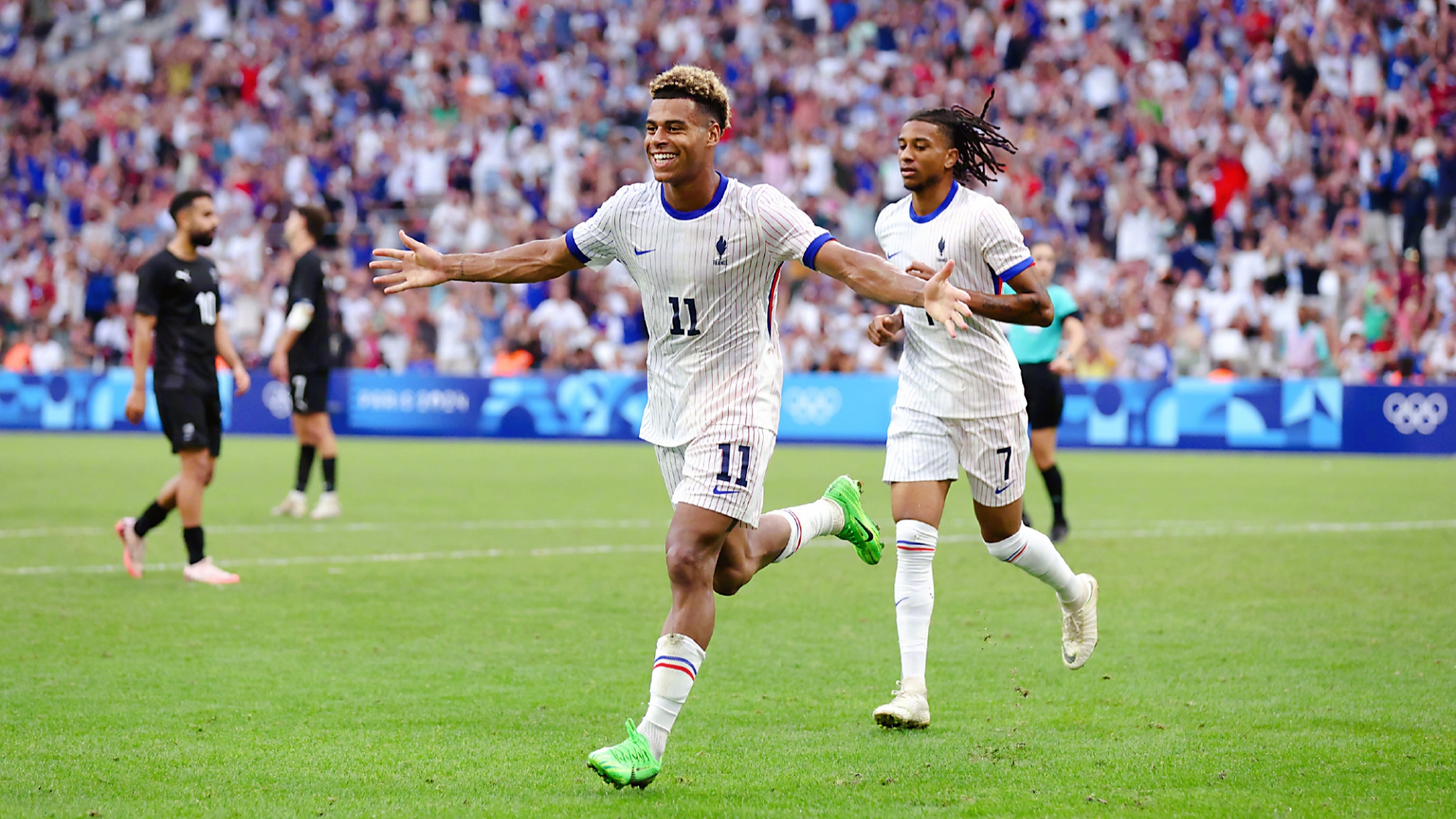 国王逆转阿根廷男篮，巴图姆制霸全场