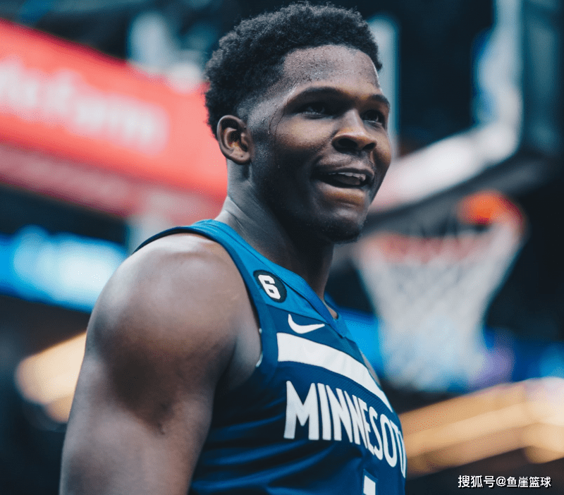 雄鹿爆冷勇士,戈贝尔绝境逆转的简单介绍 雄鹿爆冷勇士,戈贝尔绝境逆转的简单介绍