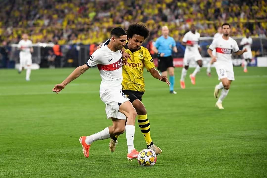 多特蒙德客场逆转,取得关键胜利 多特蒙德客场逆转,取得关键胜利