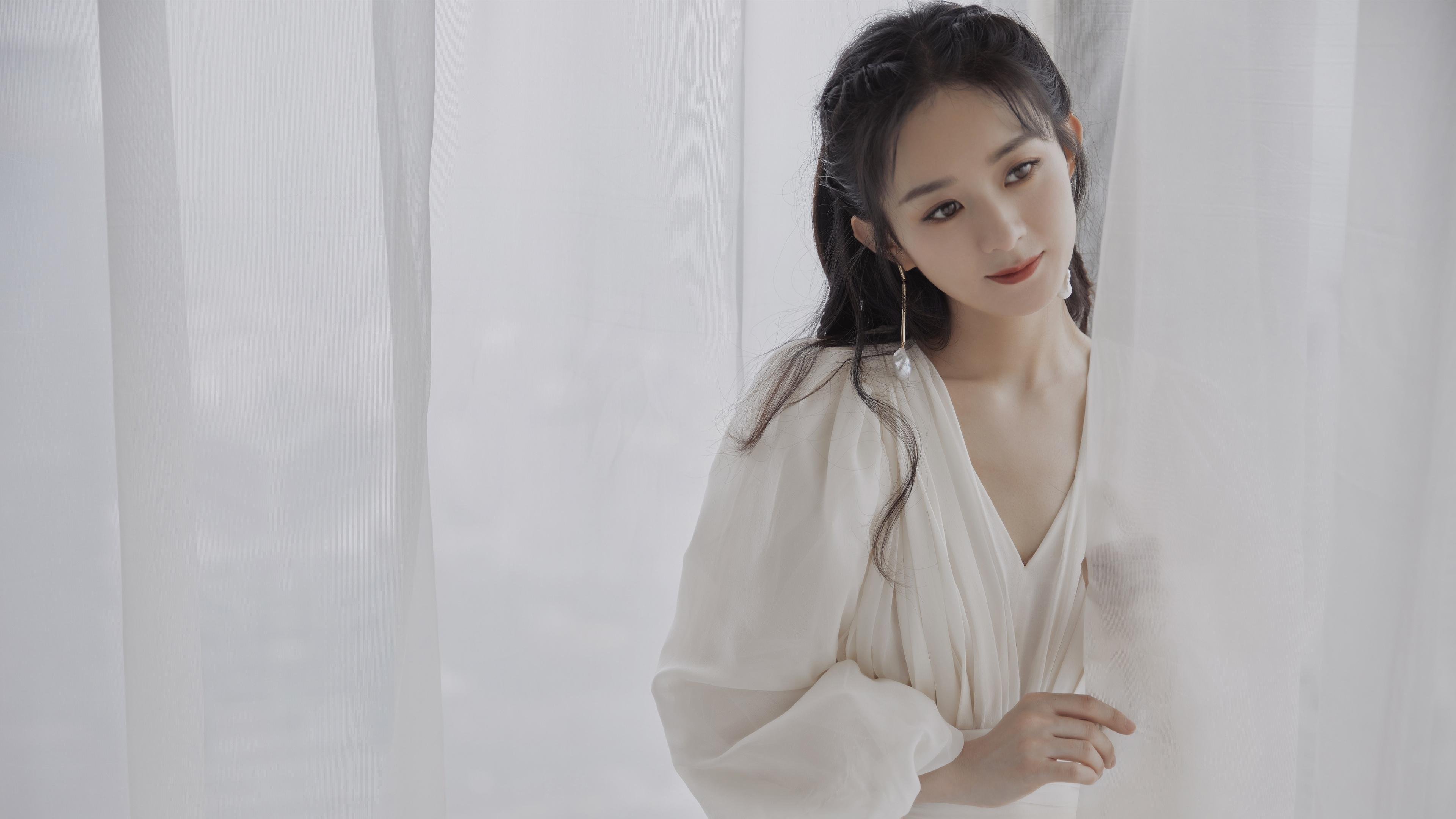 伦纳德成为全场焦点,上海队力克步行者